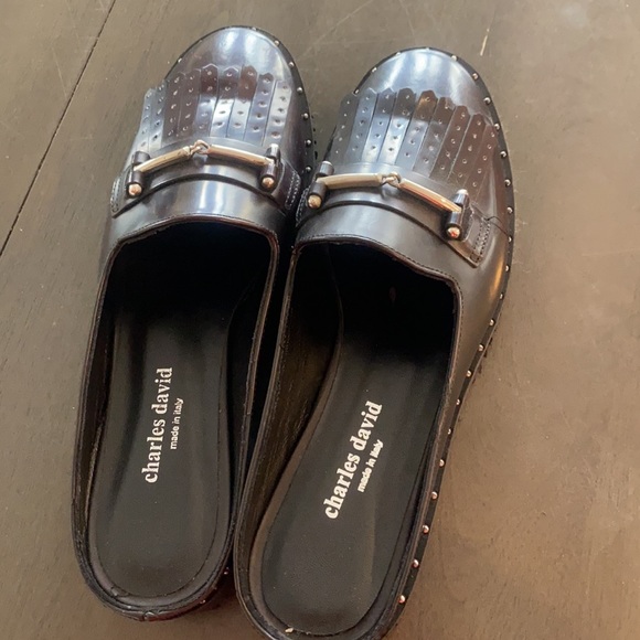 Charles David studded lug sole mules size 7 - Picture 3 of 6